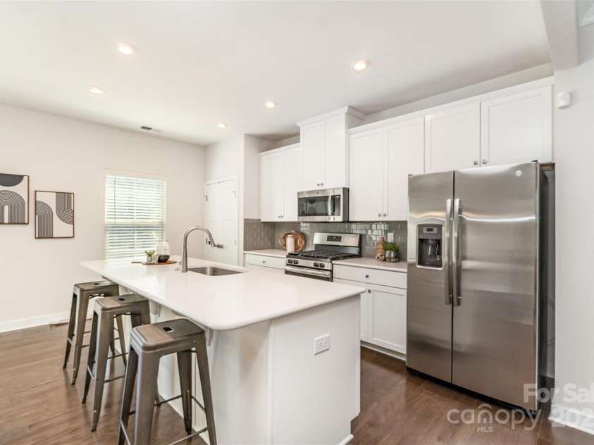 4436 Carteret Street, Charlotte, NC 28205.  MLS# CAR4275224, YatesRealty ID 34971. Quartz Countertops and SS Appliances