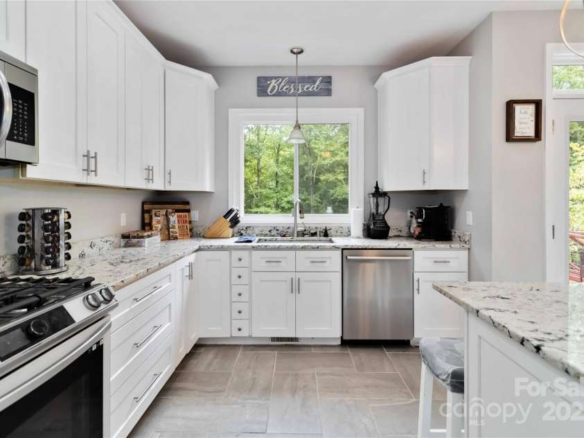 1055 Saddle Drive, York, SC 29745.  MLS# CAR4286894, YatesRealty ID 34972. 