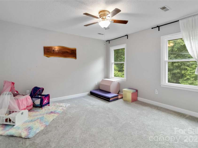 1055 Saddle Drive, York, SC 29745.  MLS# CAR4286894, YatesRealty ID 34972. 