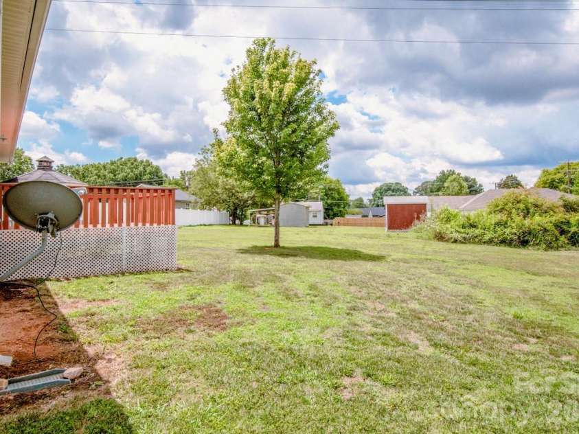 104 Birch Court, China Grove, NC 28023.  MLS# CAR4399032, YatesRealty ID 34974. 
