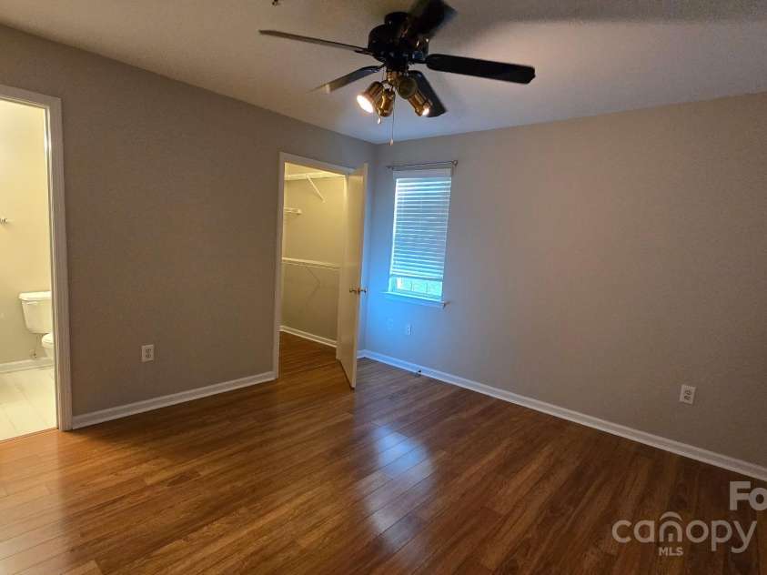 9811 Campus Walk Lane, Charlotte, NC 28262.  MLS# CAR4296016, YatesRealty ID 34976. 