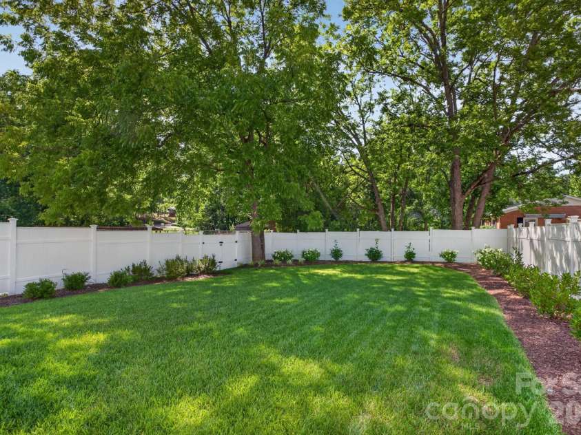 411 Brevard Street, Waxhaw, NC 28173.  MLS# CAR4397400, YatesRealty ID 34977. 