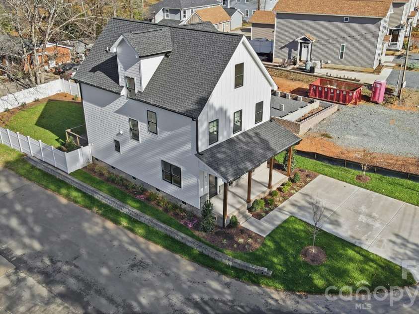 411 Brevard Street, Waxhaw, NC 28173.  MLS# CAR4397400, YatesRealty ID 34977. 
