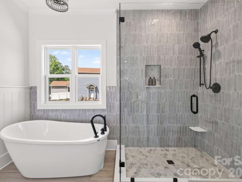 411 Brevard Street, Waxhaw, NC 28173.  MLS# CAR4397400, YatesRealty ID 34977. Primary bathroom