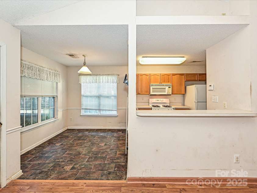 7523 Starvalley Drive, Charlotte, NC 28210.  MLS# CAR4257651, YatesRealty ID 34977. 