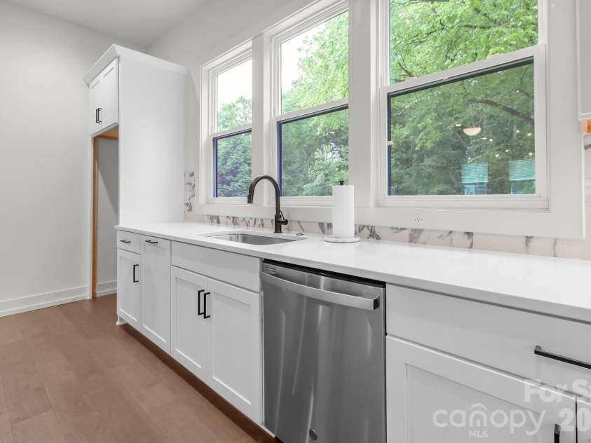 1451 Haywood Court, Charlotte, NC 28205.  MLS# CAR4390778, YatesRealty ID 34978. 