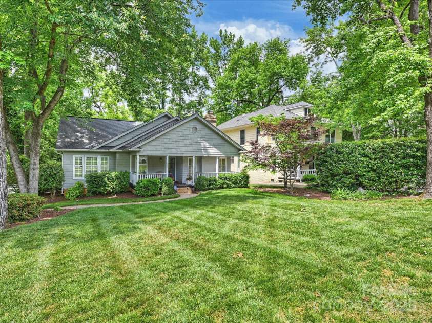 2048 Brandon Circle, Charlotte, NC 28211.  MLS# CAR4293493, YatesRealty ID 34978. Front Exterior
