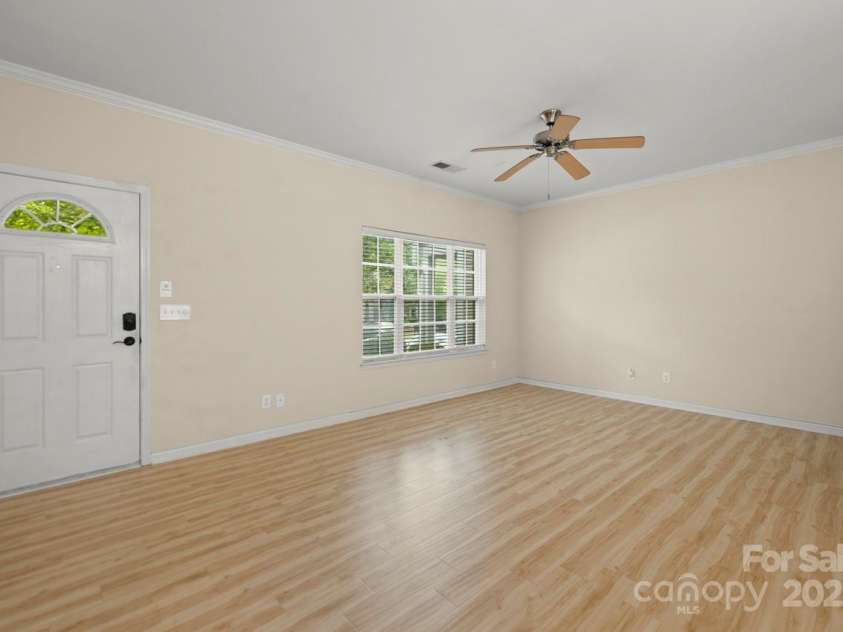 8430 Big Creek Court, Matthews, NC 28105.  MLS# CAR4295677, YatesRealty ID 34979. 