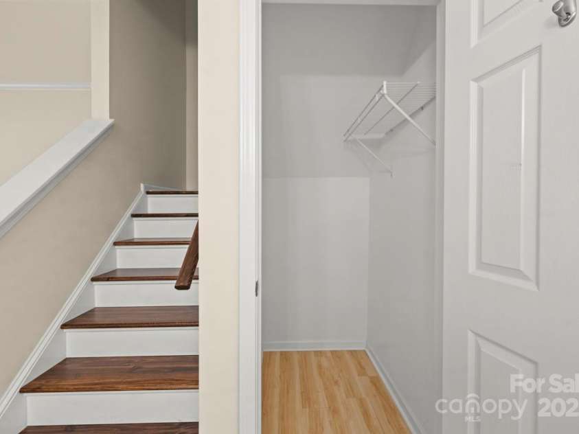 8430 Big Creek Court, Matthews, NC 28105.  MLS# CAR4295677, YatesRealty ID 34979. 