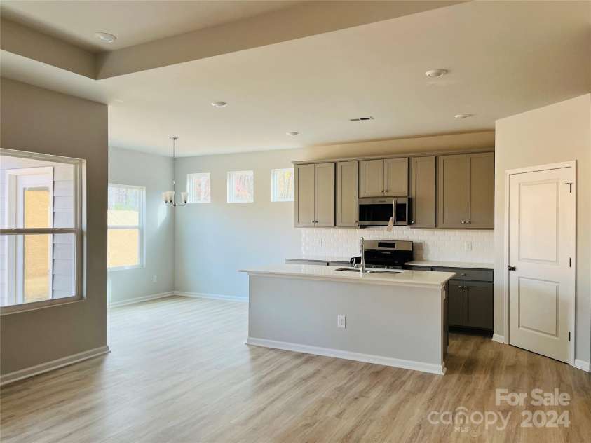 1066 Bull Dog Lane, Wingate, NC 28174.  MLS# CAR4204217, YatesRealty ID 3498. Kitchen