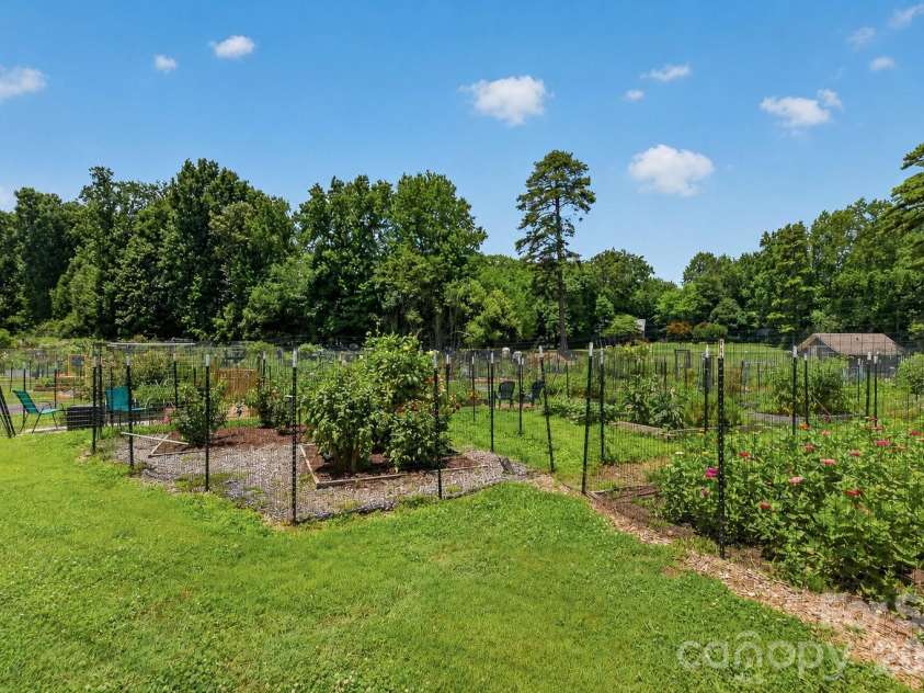 185 Riverview Terrace, Clover, SC 29710.  MLS# CAR4397977, YatesRealty ID 34980. 