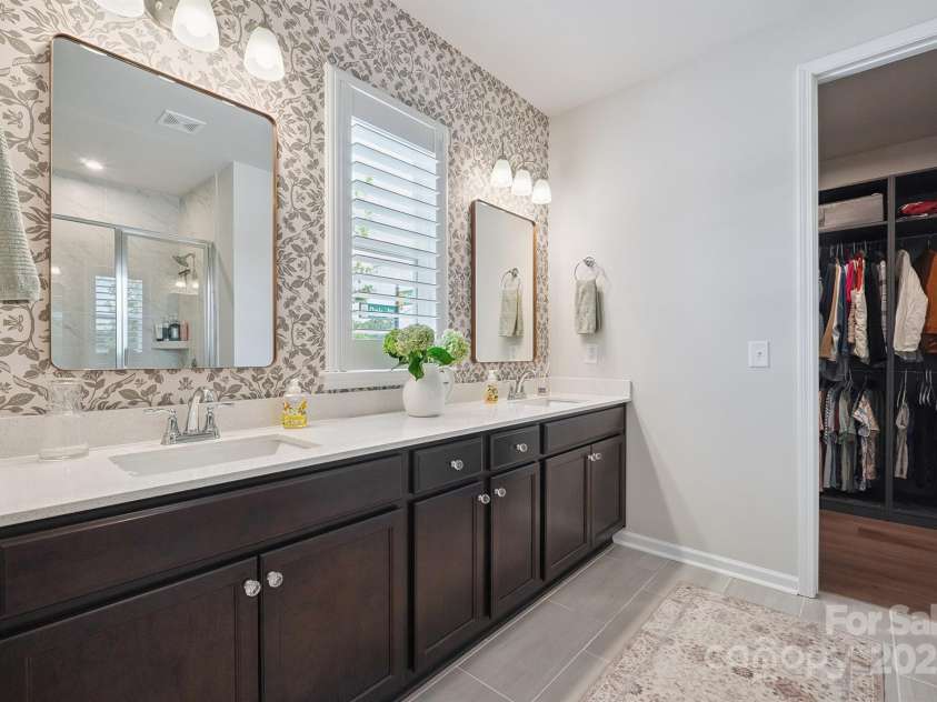 3161 Baines Court, Kannapolis, NC 28081.  MLS# CAR4283103, YatesRealty ID 34980. Primary Bath offers dual vanity, tiled shower & tile floors!