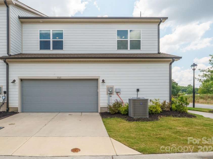 3161 Baines Court, Kannapolis, NC 28081.  MLS# CAR4283103, YatesRealty ID 34980. Roomy, 2 car, back load attached garage!