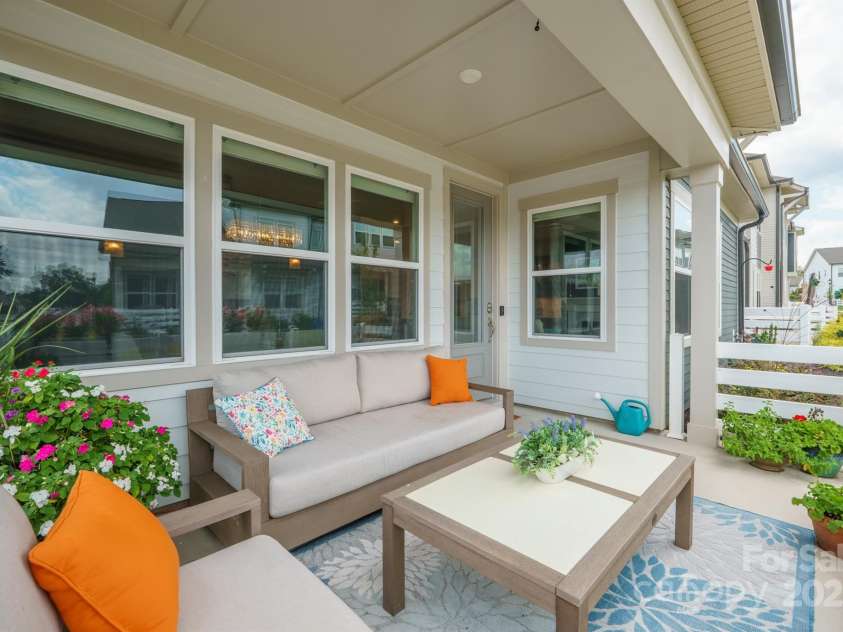 3161 Baines Court, Kannapolis, NC 28081.  MLS# CAR4283103, YatesRealty ID 34980. Spacious covered front porch perfect for relaxing & enjoying your morning coffee or afternoon cocktail!