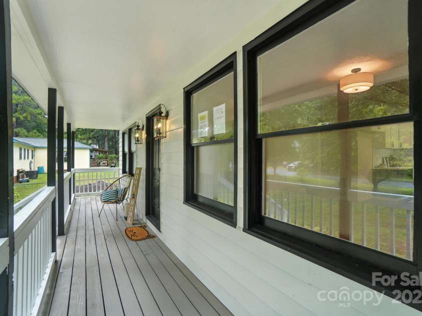3921 Lake Road, Charlotte, NC 28269.  MLS# CAR4272697, YatesRealty ID 34981. 