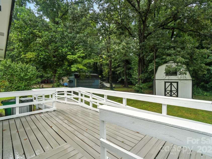 3921 Lake Road, Charlotte, NC 28269.  MLS# CAR4272697, YatesRealty ID 34981. Back deck