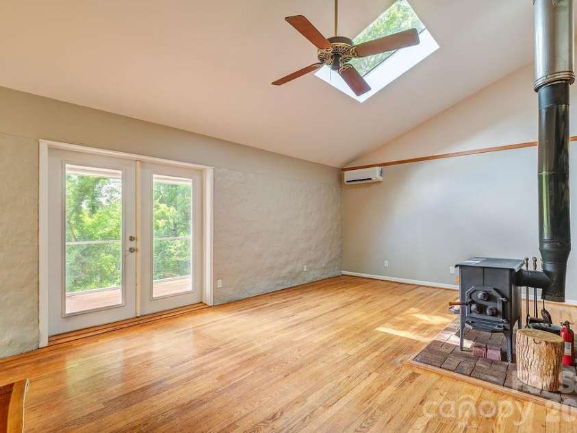 14 High Valley Estates Drive, Alexander, NC 28701.  MLS# CAR4396822, YatesRealty ID 34982. 