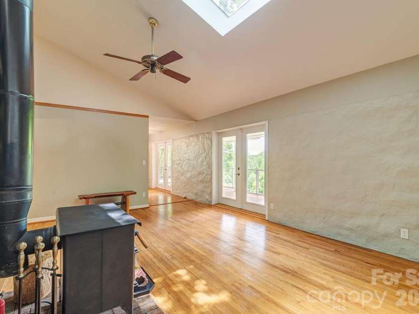 14 High Valley Estates Drive, Alexander, NC 28701.  MLS# CAR4396822, YatesRealty ID 34982. 