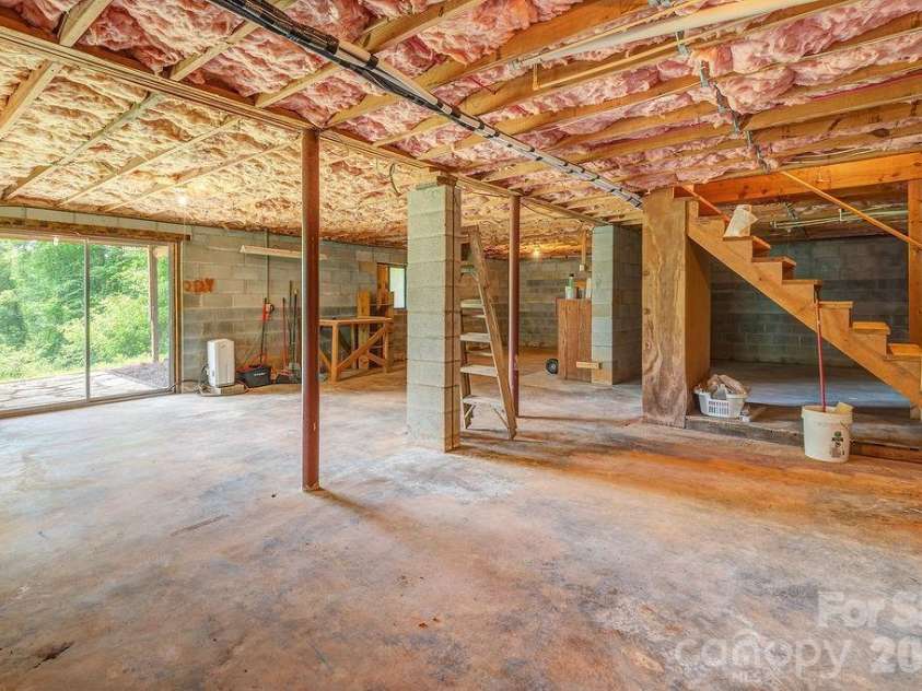 14 High Valley Estates Drive, Alexander, NC 28701.  MLS# CAR4396822, YatesRealty ID 34982. 
