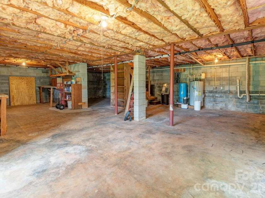 14 High Valley Estates Drive, Alexander, NC 28701.  MLS# CAR4396822, YatesRealty ID 34982. 