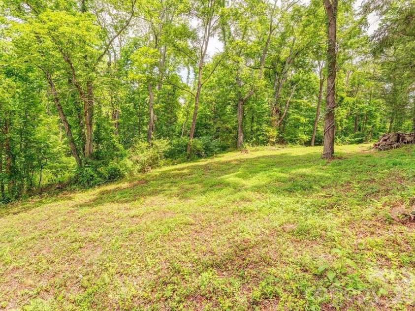 14 High Valley Estates Drive, Alexander, NC 28701.  MLS# CAR4396822, YatesRealty ID 34982. 