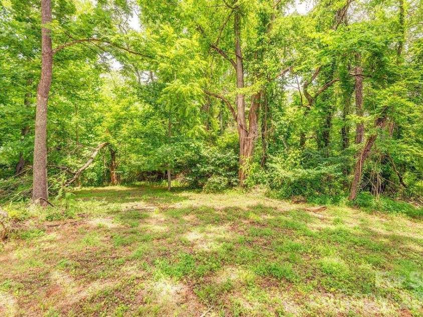 14 High Valley Estates Drive, Alexander, NC 28701.  MLS# CAR4396822, YatesRealty ID 34982. 