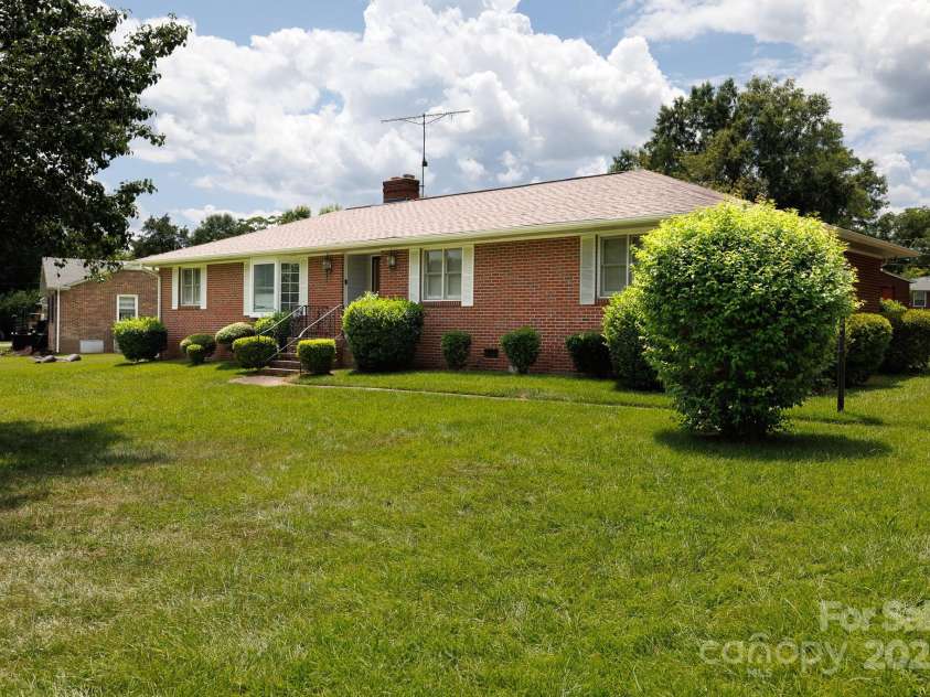 1447 Sullivan Street, Rock Hill, SC 29730.  MLS# CAR4283543, YatesRealty ID 34983. 