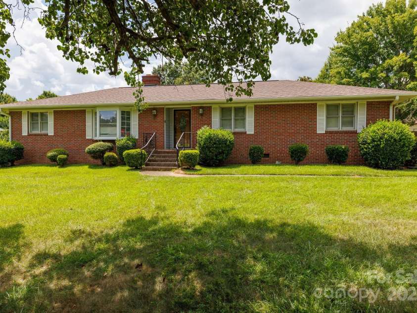 1447 Sullivan Street, Rock Hill, SC 29730.  MLS# CAR4283543, YatesRealty ID 34983. 