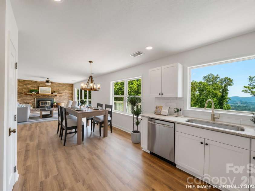 69 Milburn Lane, Hendersonville, NC 28792.  MLS# CAR4383006, YatesRealty ID 34983. 