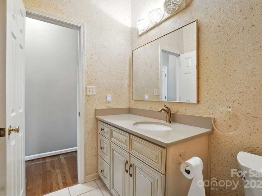 15126 Stonegreen Lane, Huntersville, NC 28078.  MLS# CAR4285893, YatesRealty ID 34984. 