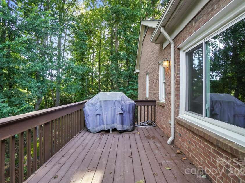 15126 Stonegreen Lane, Huntersville, NC 28078.  MLS# CAR4285893, YatesRealty ID 34984. 