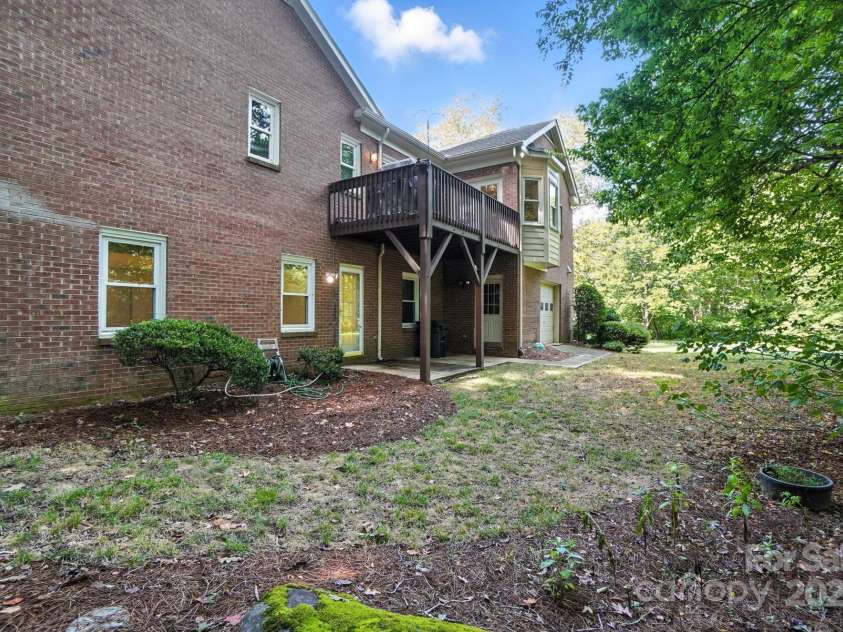 15126 Stonegreen Lane, Huntersville, NC 28078.  MLS# CAR4285893, YatesRealty ID 34984. 