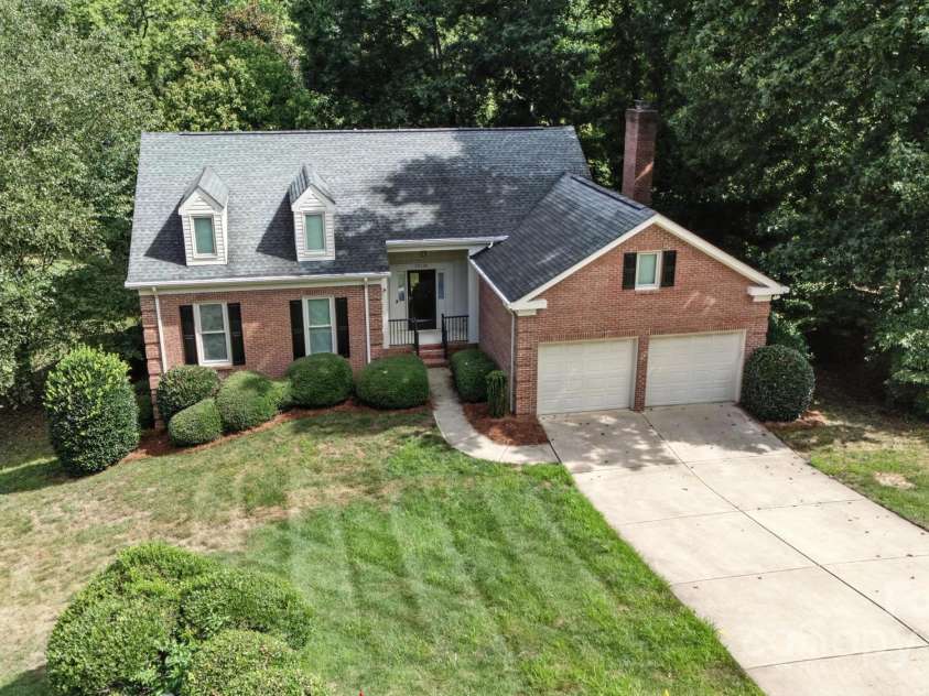 15126 Stonegreen Lane, Huntersville, NC 28078.  MLS# CAR4285893, YatesRealty ID 34984. 