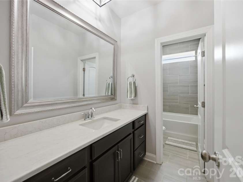7478 Brotherton Road, Denver, NC 28037.  MLS# CAR4399336, YatesRealty ID 34984. Upper level bathroom 
