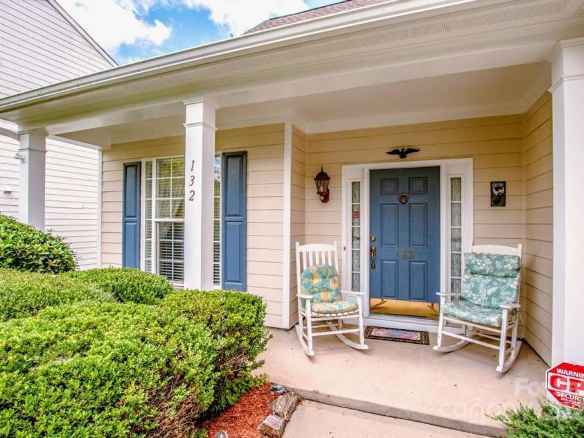 132 Riding Trail, Mooresville, NC 28117.  MLS# CAR4288713, YatesRealty ID 34986. 