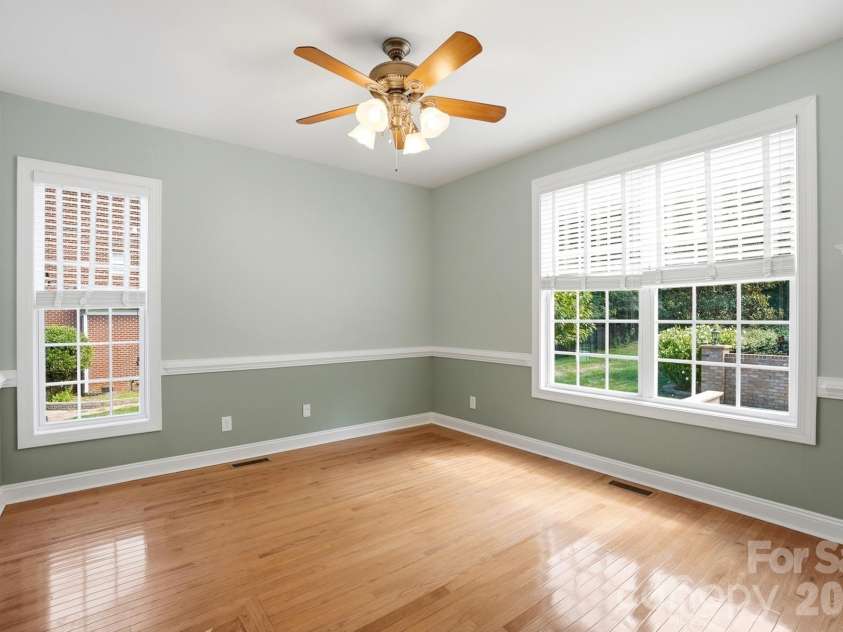 507 Five Leaf Lane, Waxhaw, NC 28173.  MLS# CAR4393433, YatesRealty ID 34986. Main floor bedroom