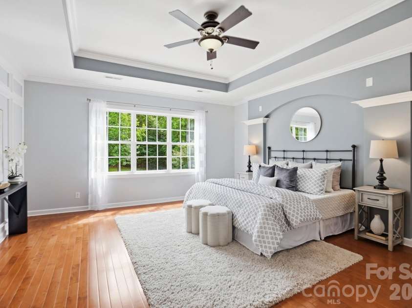 507 Five Leaf Lane, Waxhaw, NC 28173.  MLS# CAR4393433, YatesRealty ID 34986. Trey ceiling
