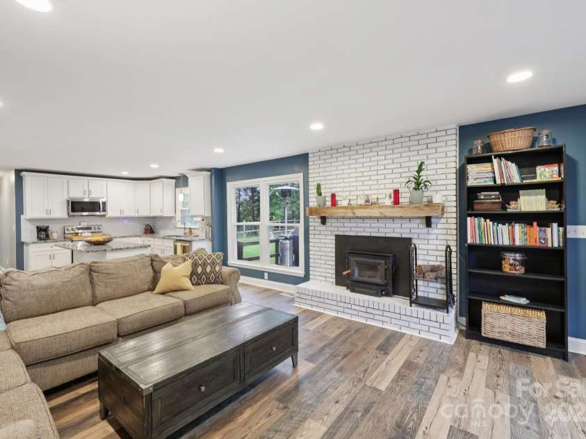 798 Pinehaven Circle, Clover, SC 29710.  MLS# CAR4290478, YatesRealty ID 34987. 