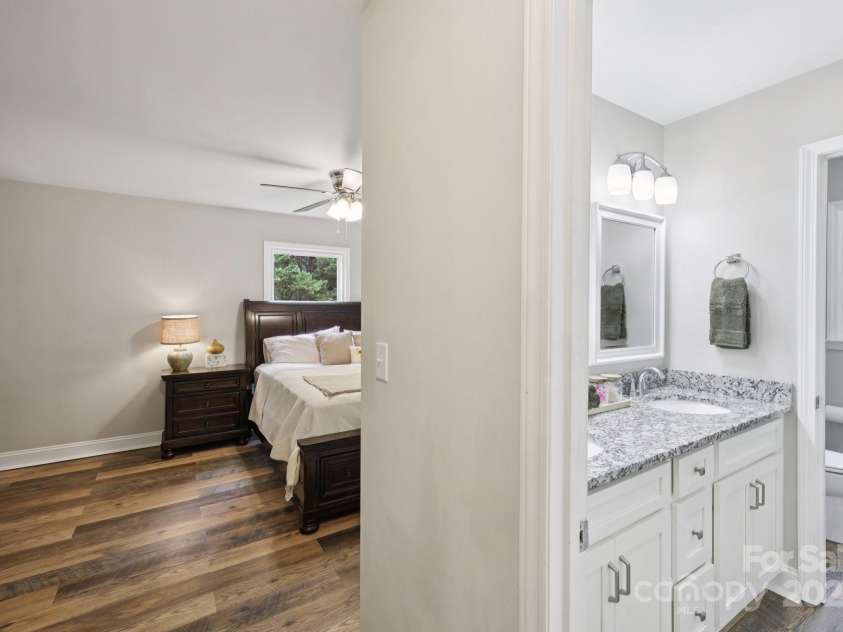 798 Pinehaven Circle, Clover, SC 29710.  MLS# CAR4290478, YatesRealty ID 34987. 