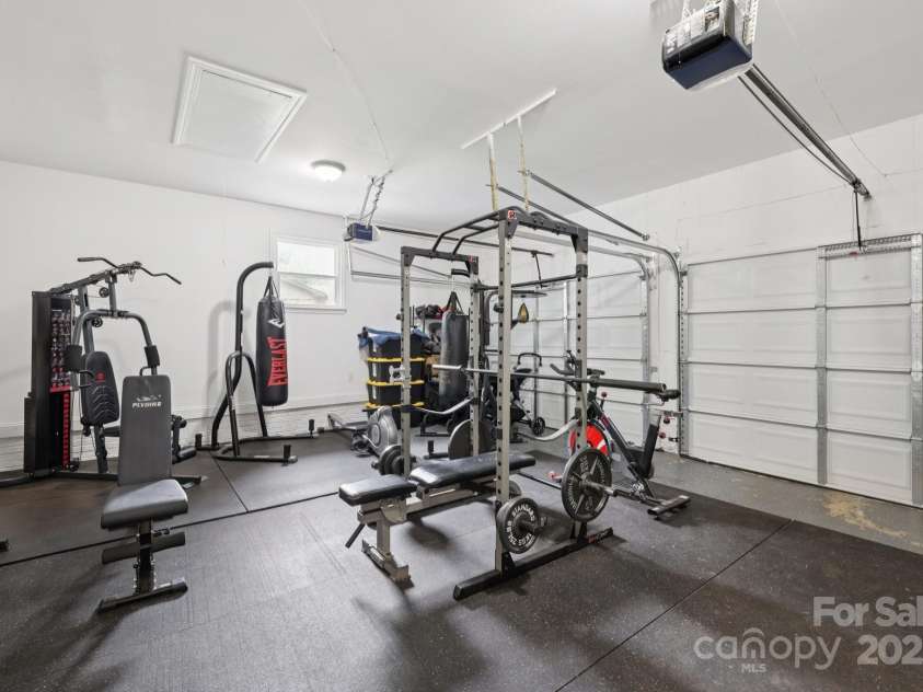 798 Pinehaven Circle, Clover, SC 29710.  MLS# CAR4290478, YatesRealty ID 34987. 