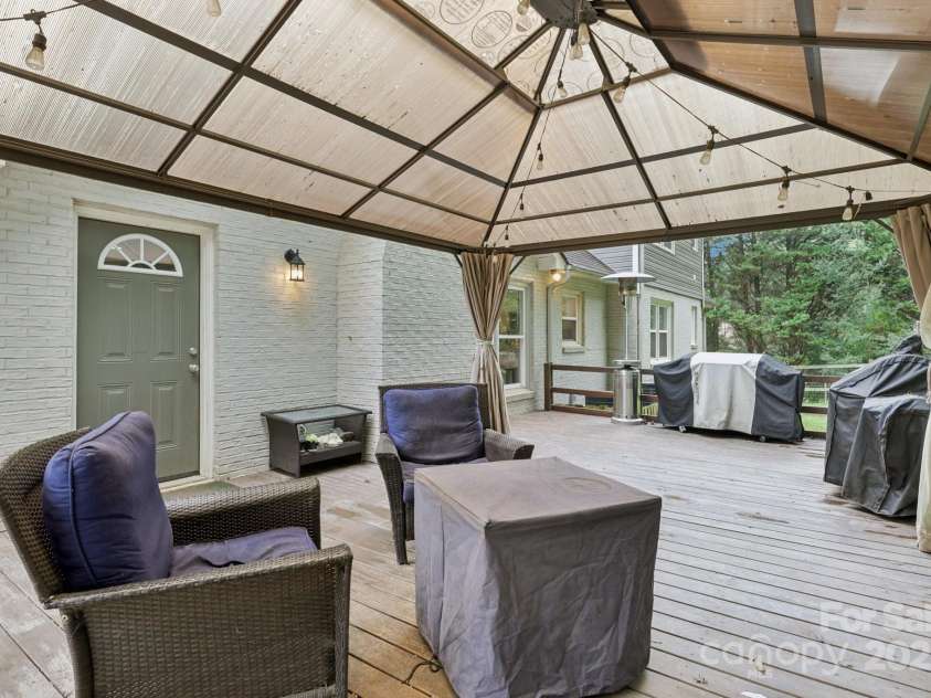 798 Pinehaven Circle, Clover, SC 29710.  MLS# CAR4290478, YatesRealty ID 34987. 