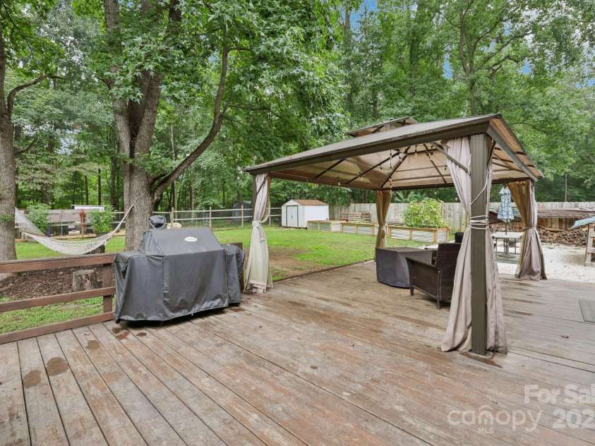 798 Pinehaven Circle, Clover, SC 29710.  MLS# CAR4290478, YatesRealty ID 34987. 