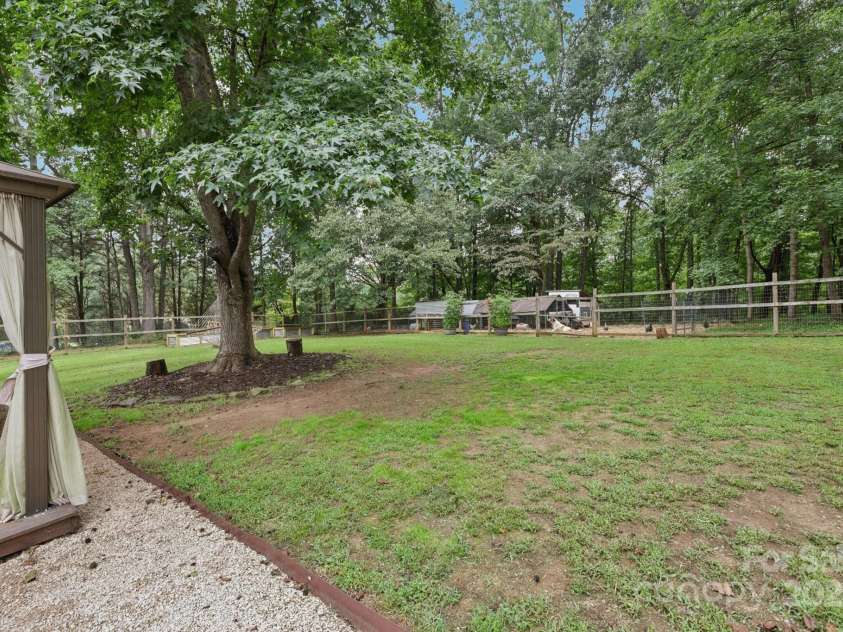 798 Pinehaven Circle, Clover, SC 29710.  MLS# CAR4290478, YatesRealty ID 34987. 