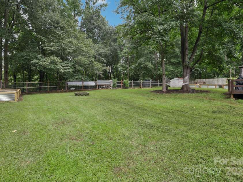 798 Pinehaven Circle, Clover, SC 29710.  MLS# CAR4290478, YatesRealty ID 34987. 