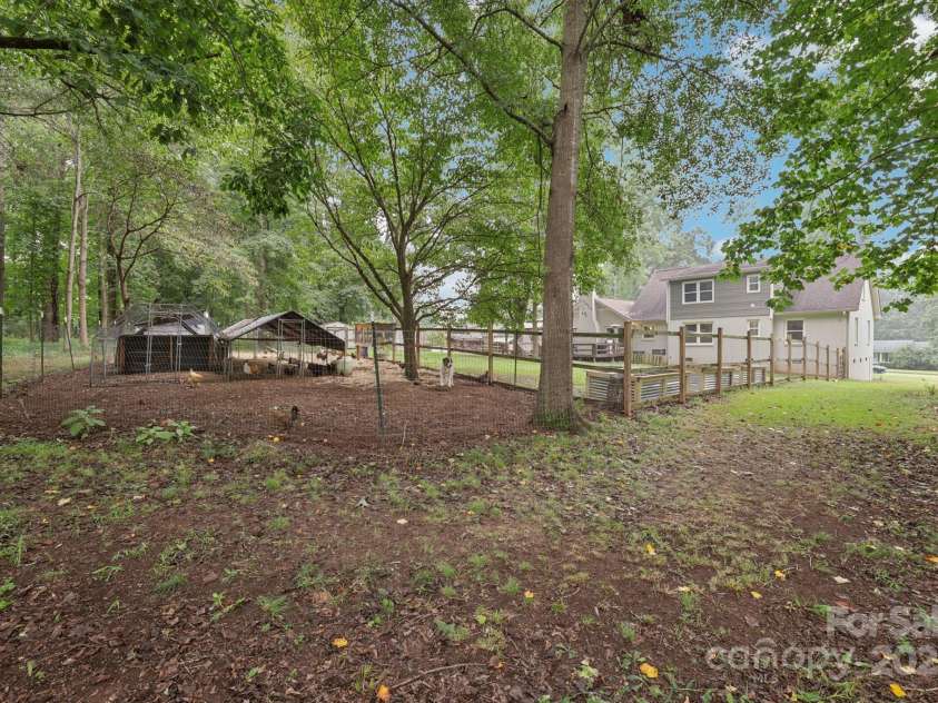 798 Pinehaven Circle, Clover, SC 29710.  MLS# CAR4290478, YatesRealty ID 34987. 