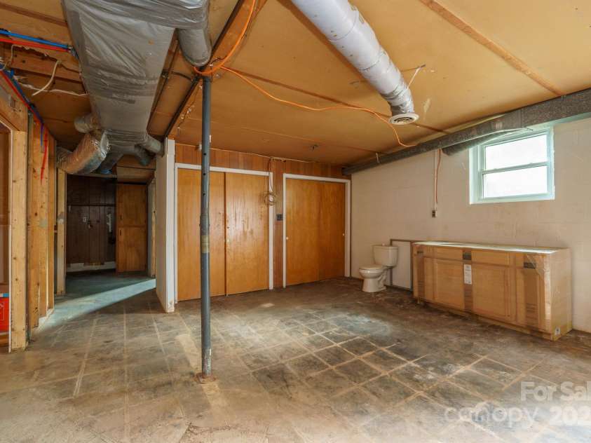 152 Phifer Avenue, Concord, NC 28025.  MLS# CAR4293318, YatesRealty ID 34988. 