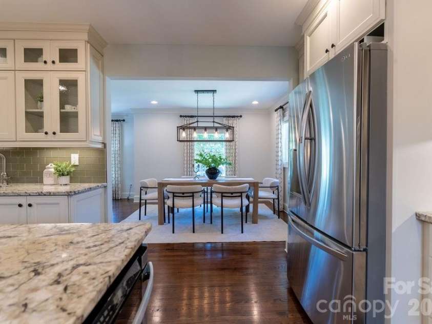 3335 Providence Road, Charlotte, NC 28211.  MLS# CAR4370866, YatesRealty ID 34988. 