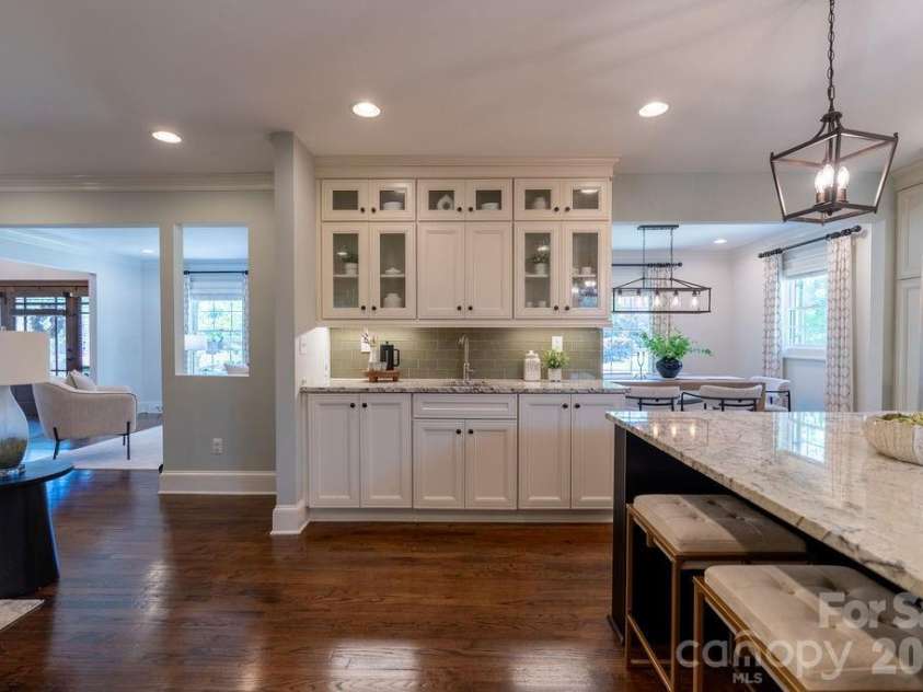 3335 Providence Road, Charlotte, NC 28211.  MLS# CAR4370866, YatesRealty ID 34988. 