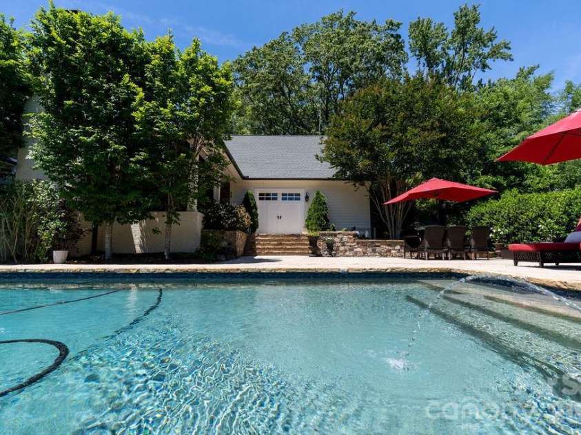 3335 Providence Road, Charlotte, NC 28211.  MLS# CAR4370866, YatesRealty ID 34988. 