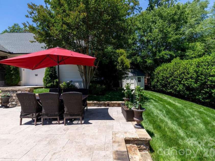 3335 Providence Road, Charlotte, NC 28211.  MLS# CAR4370866, YatesRealty ID 34988. 